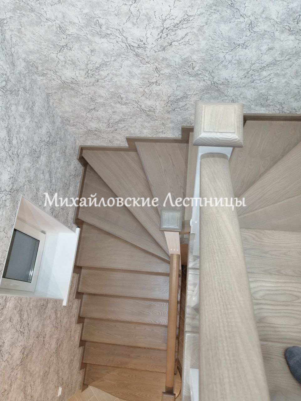 Деревянные лестницы цена